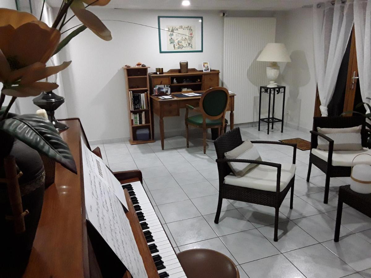 Suite Hauteurs De Vichy Creuzier-le-Vieux Buitenkant foto
